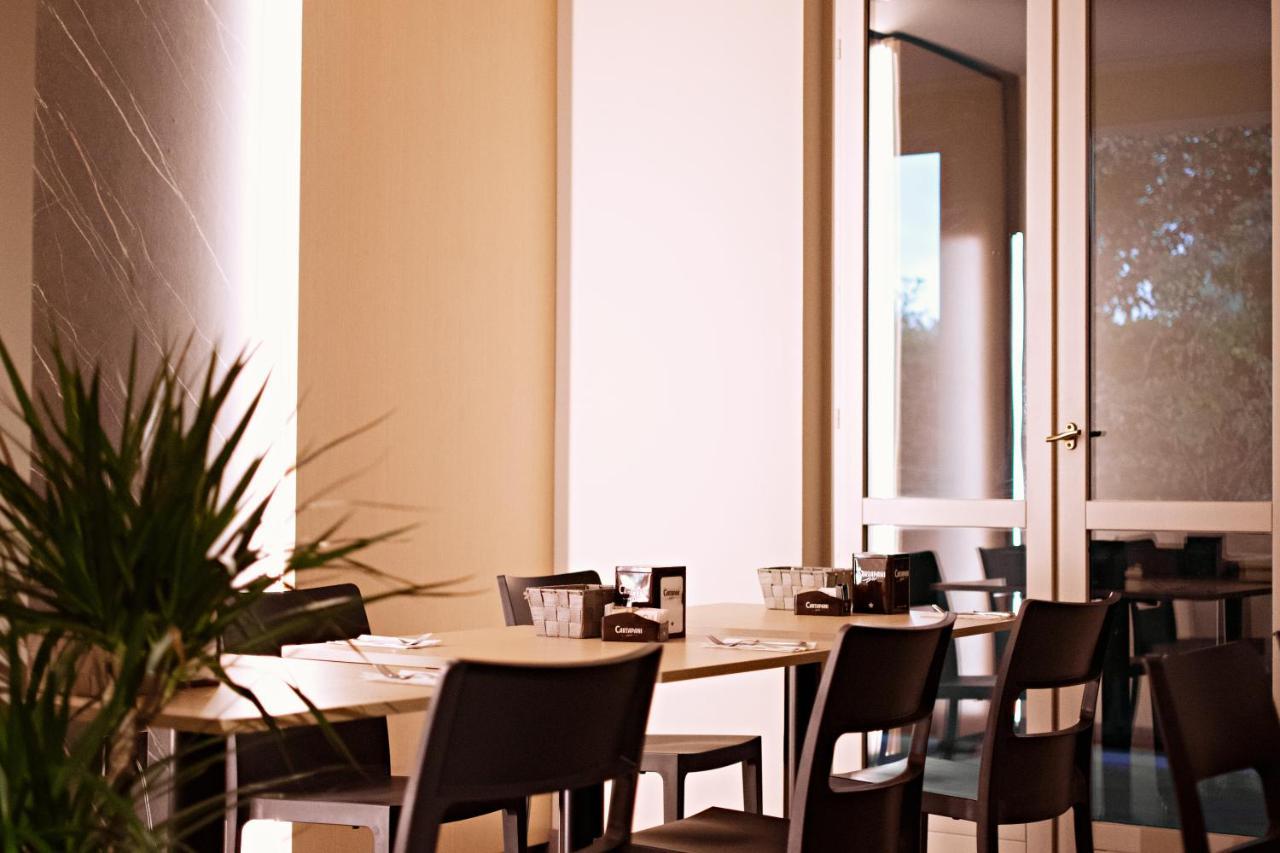 Hotel Franciacorta Paderno Franciacorta Kültér fotó